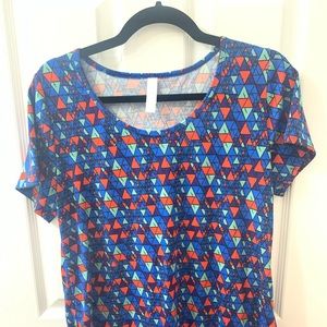 LulaRoe Classic T NWT Medium